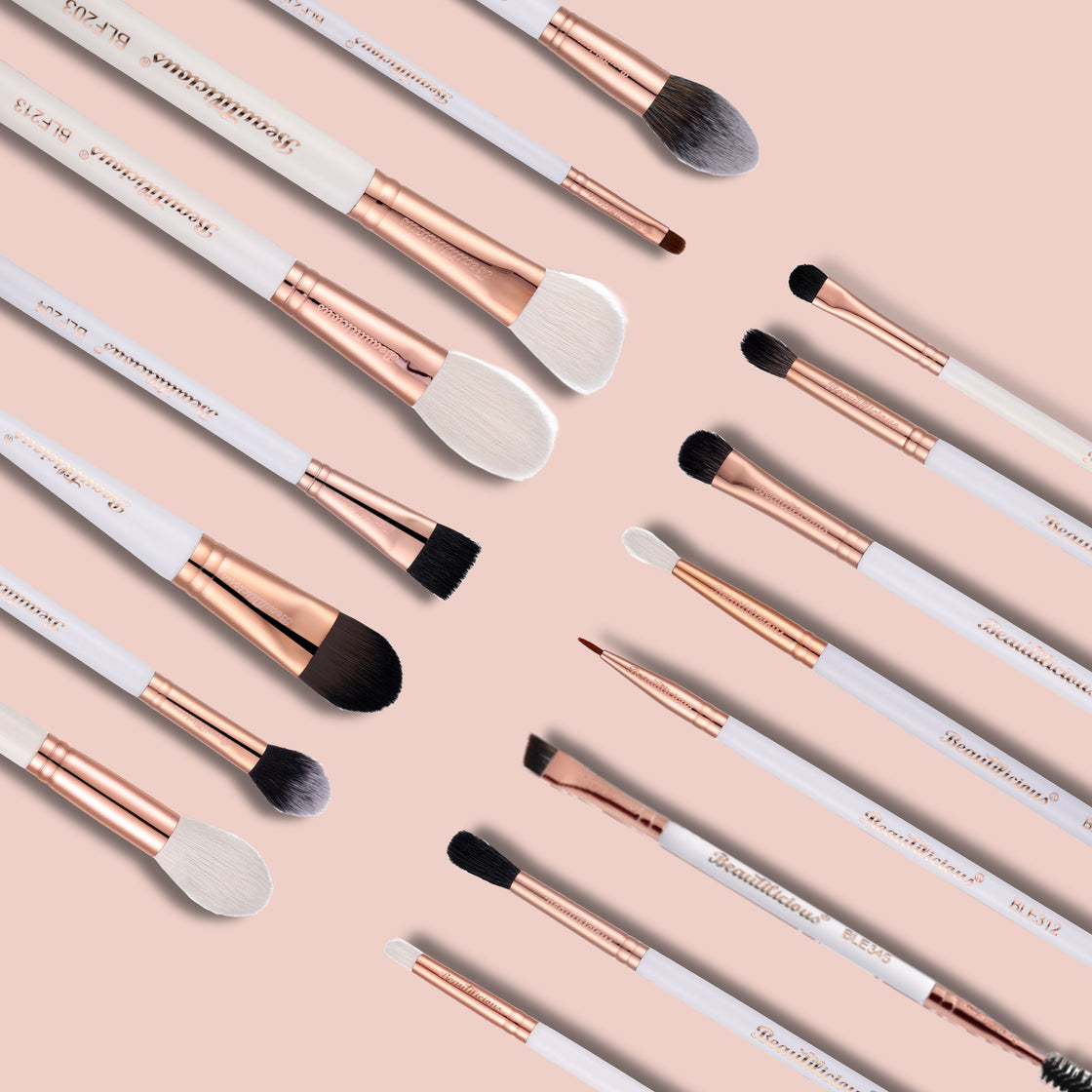 Solo Glow Beauty Kit - Set of 16 Brushes